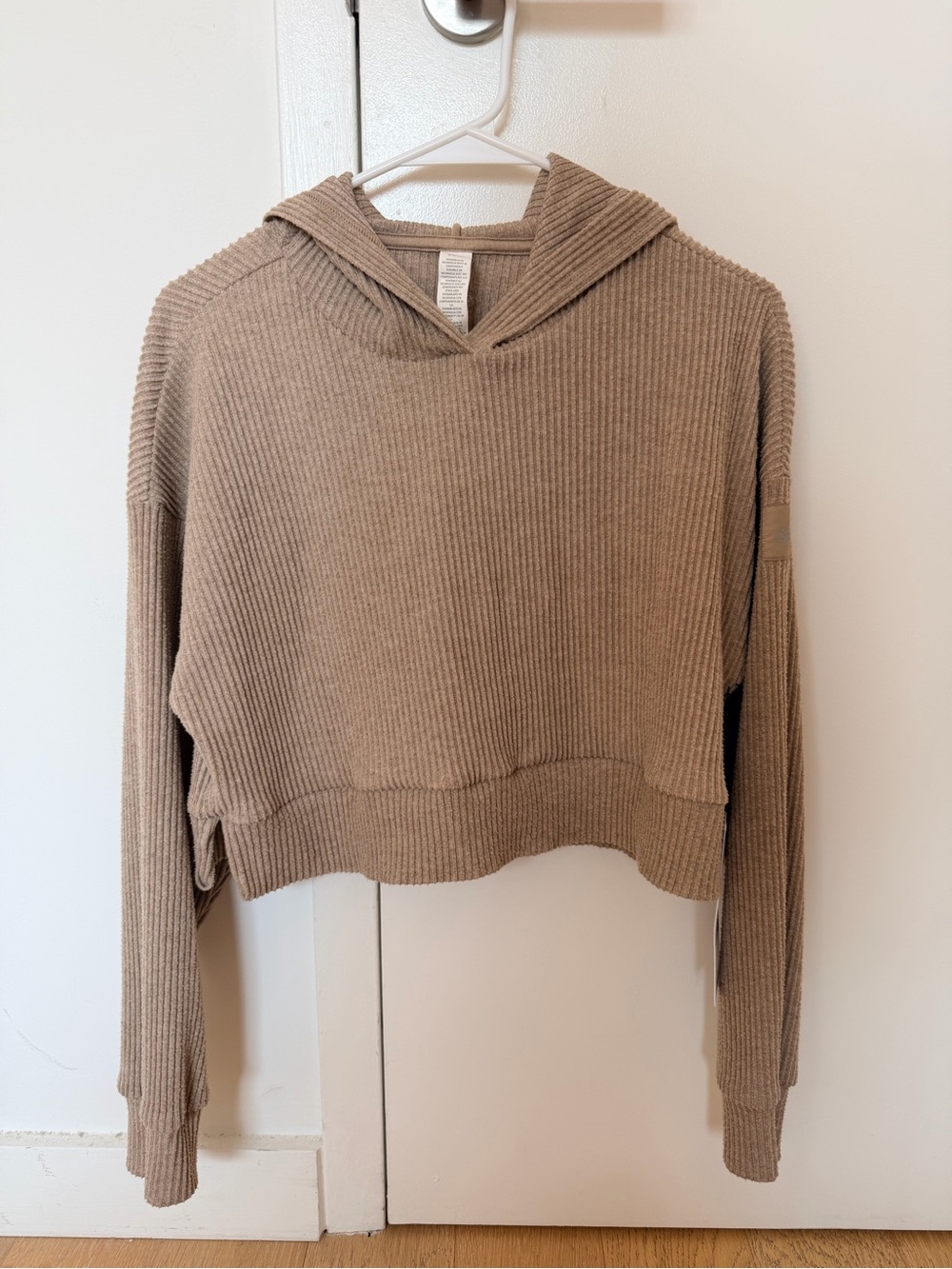 ALO Muse Cropped Hoodie $118 S Gravel Heather light camel color